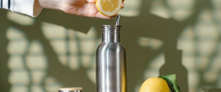 Stainless steel reusable water bottle eco-friendly hydration